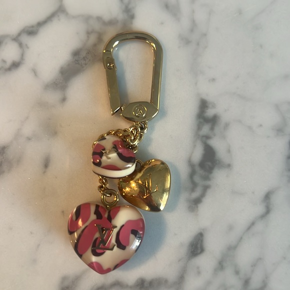 Louis Vuitton Keychain/bagcharm - Picture 7 of 7